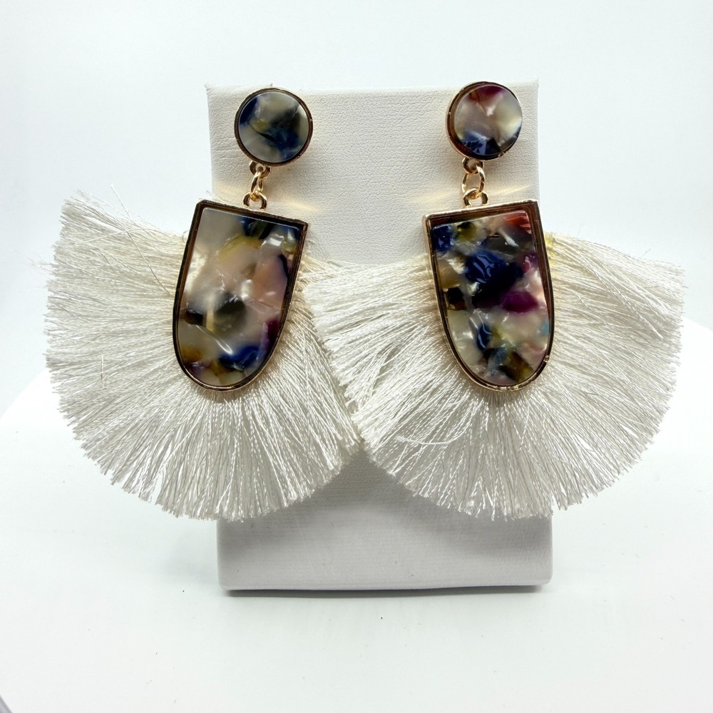 VTG Boho White Tassel Dangle Earrings Multi Tortoise Acrylic Statement